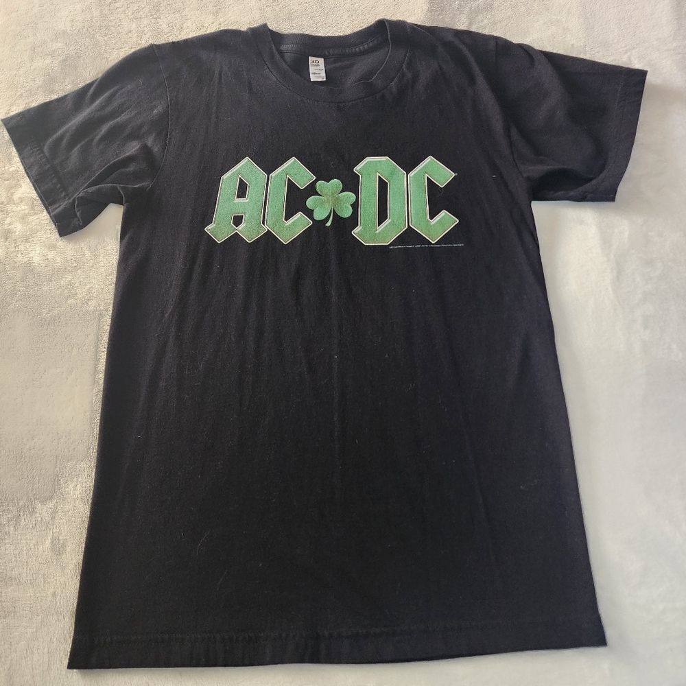 Los Angeles Apparel AC/DC Black Tshirt With Shamrock Graphic Size Small
